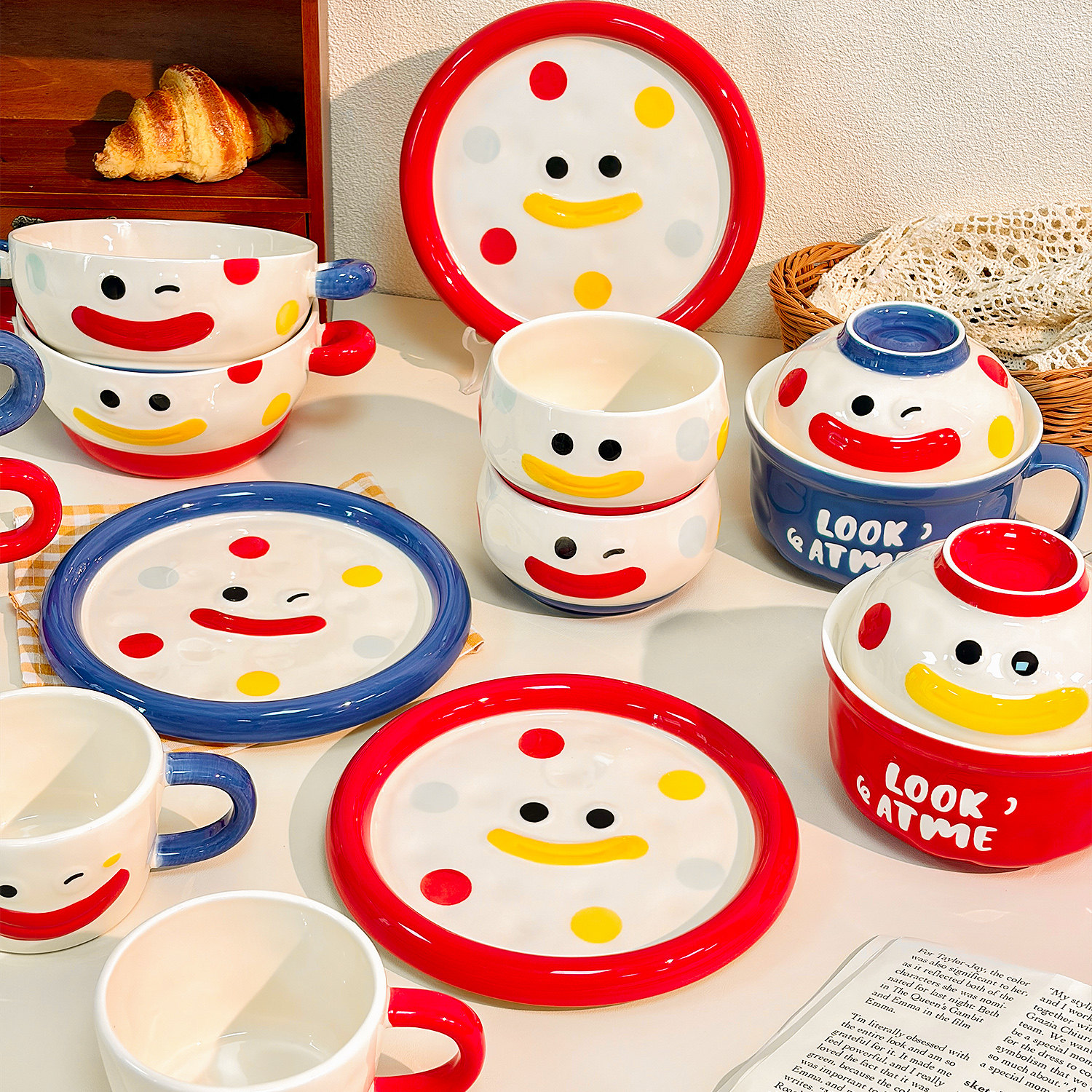 可爱陶瓷碗单个吃饭碗盘子釉下彩餐具特别好看的双耳汤碗2026新款,餐饮具,盘,淘宝优惠券,粉丝福利购,淘宝优惠卷