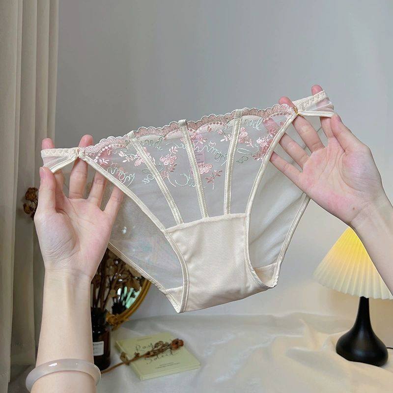 A繁花绮梦~女士法式性感纯欲风女生高开叉刺绣蕾丝内裤女2025新款,女士内衣/男士内衣/家居服,女三角裤,淘宝优惠券,粉丝福利购,淘宝优惠卷