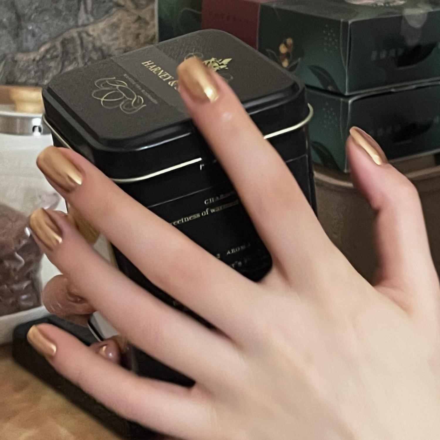 手工定制美甲穿戴甲2025新款魔镜金闪亮秋冬高级感成品指甲贴片