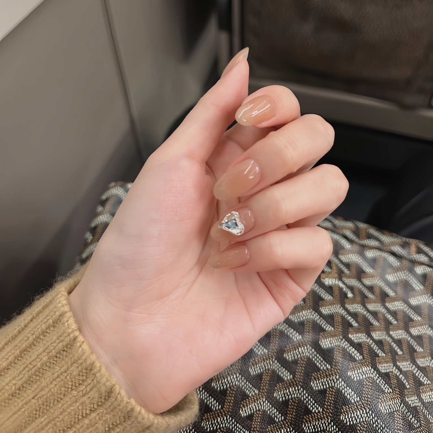 2024年新款纯手工穿戴甲显白贴钻简约冰透裸百搭气质拆卸高级感