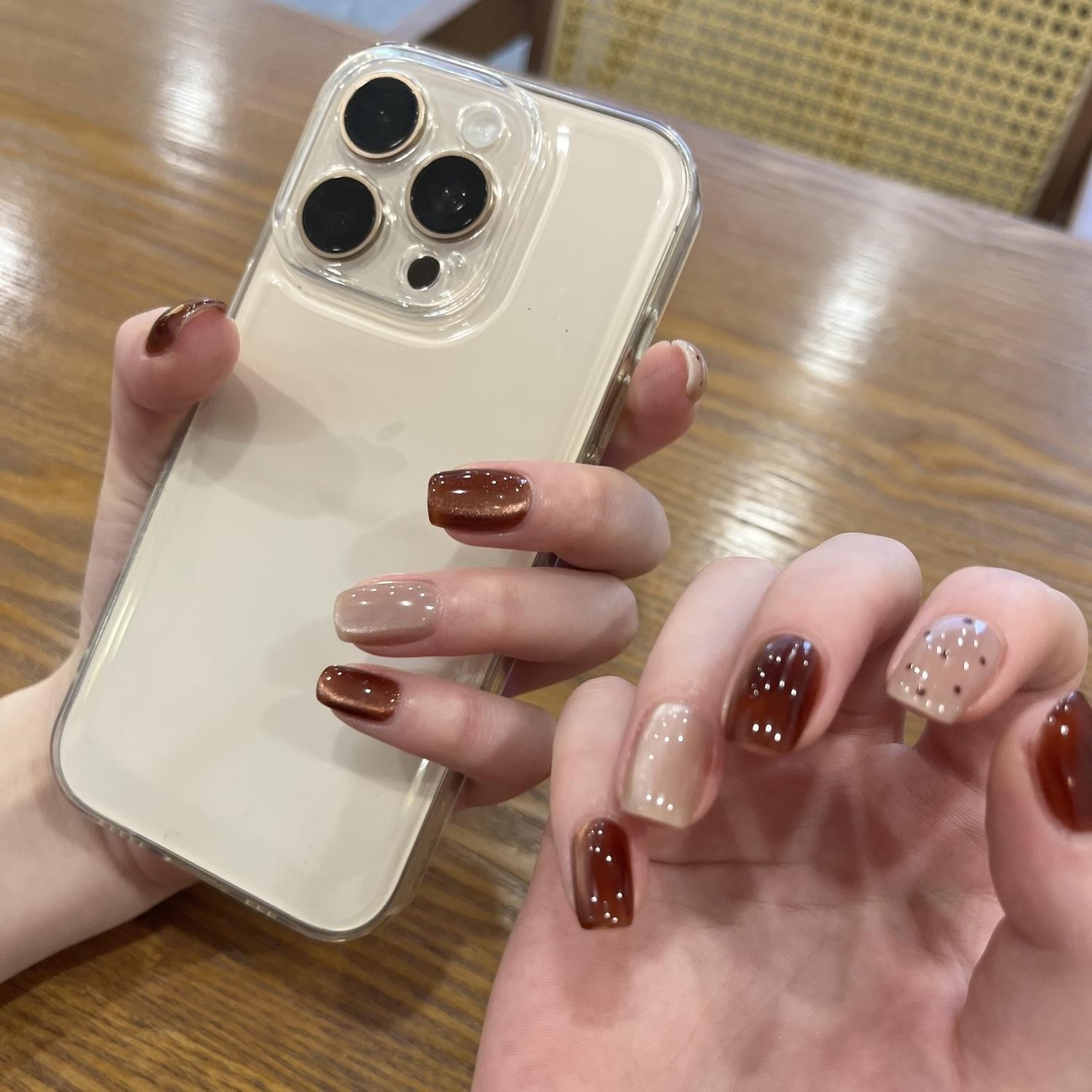 手工穿戴甲新款棕色玻璃珠猫眼美甲贴片甲片成品穿戴式美甲贴短款,彩妆/香水/美妆工具,穿戴甲/甲片,淘宝优惠券,粉丝福利购,淘宝优惠卷