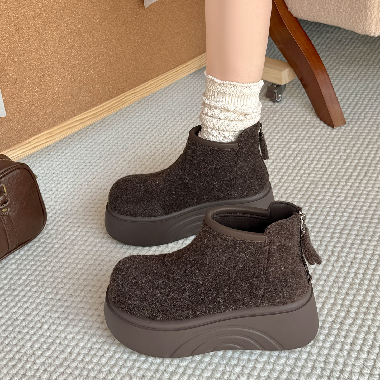 厚底毛呢马丁短靴加绒棉鞋雪地靴