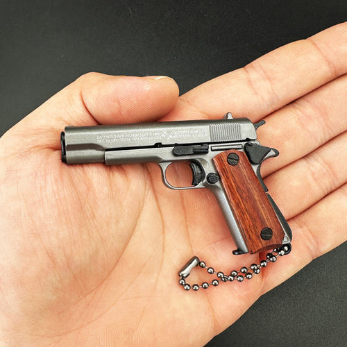 1:3迷你收藏挂饰实木柄枪色款1911模型合金钥匙扣可拆卸成人礼物