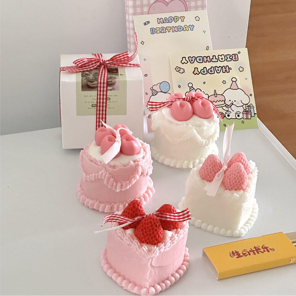 女孩生日ins少女心裱花仿真草莓蛋糕香薰蜡烛高级感礼物装饰摆件