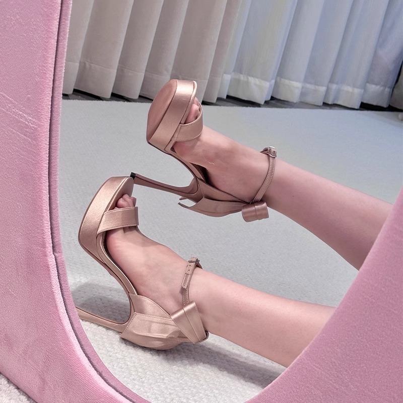 新款露趾防水台蝴蝶结中空凉鞋女