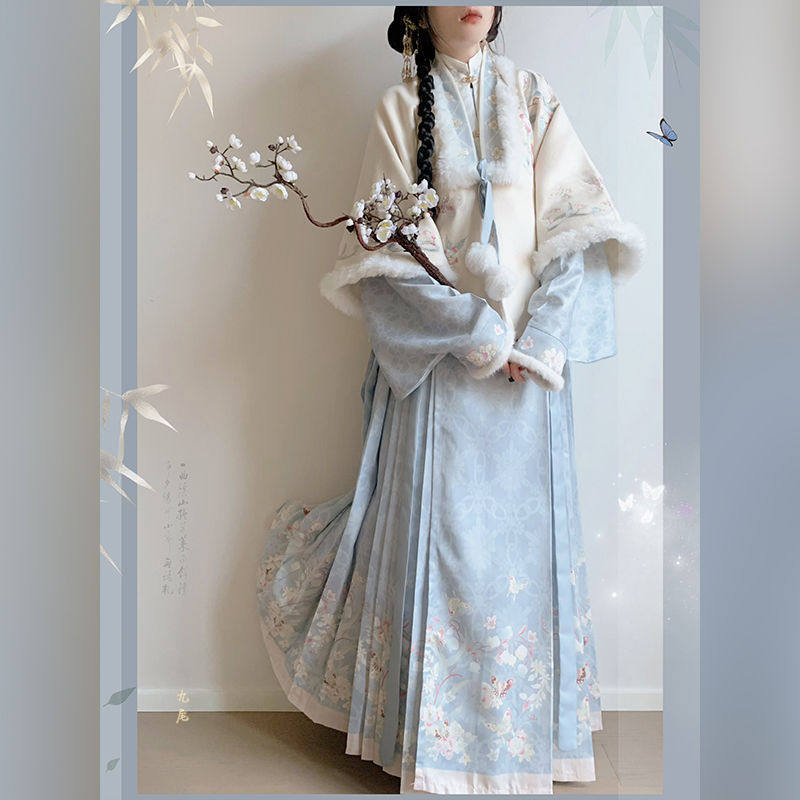 原创汉服女2024新款刺绣明制合领披袄琵琶袖拜年服秋冬季加绒日常