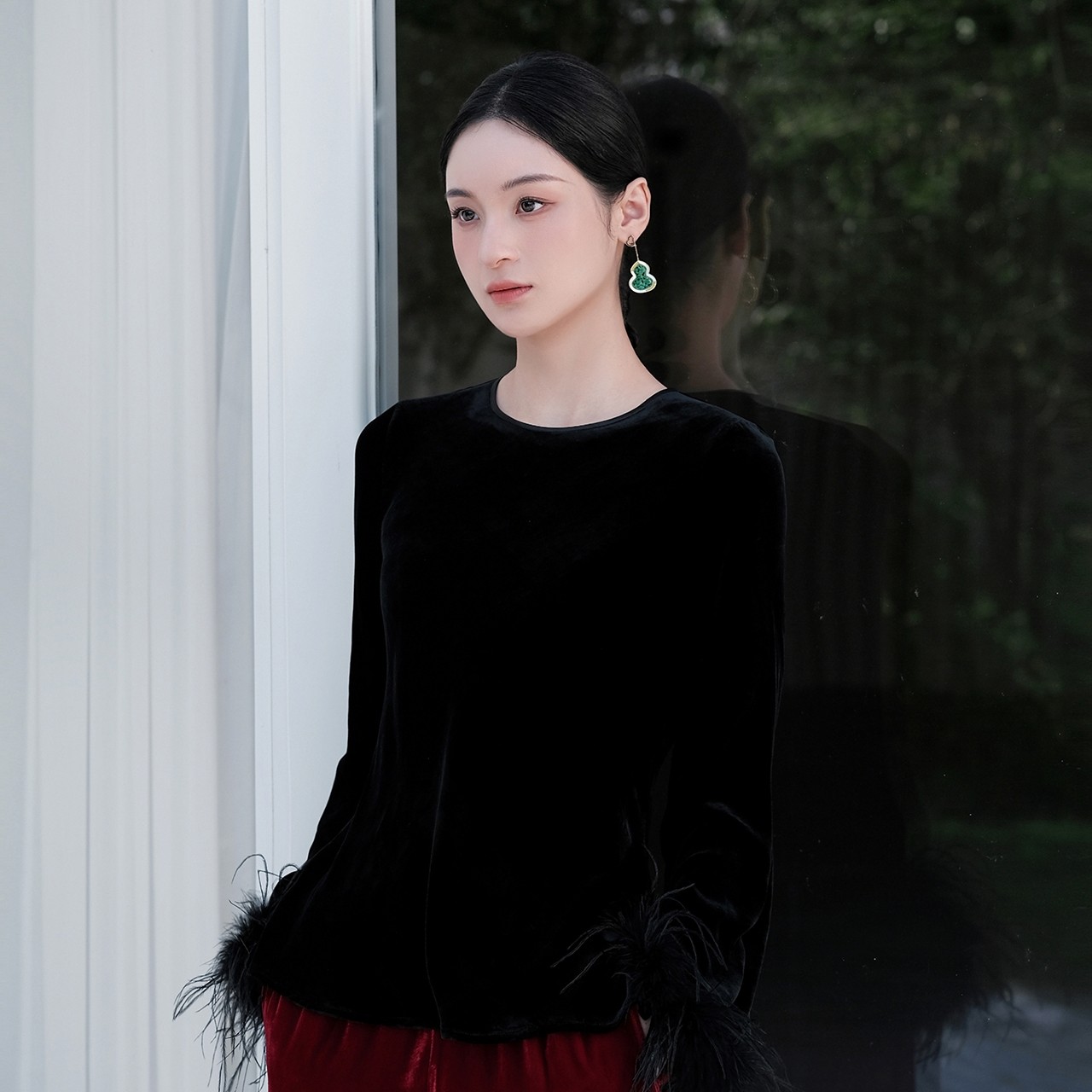 盛唐牡丹| 真丝丝绒配鸵鸟毛袖上衣高端女装