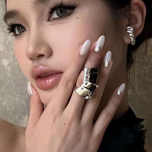 【乳白渐变银】手工穿戴美甲