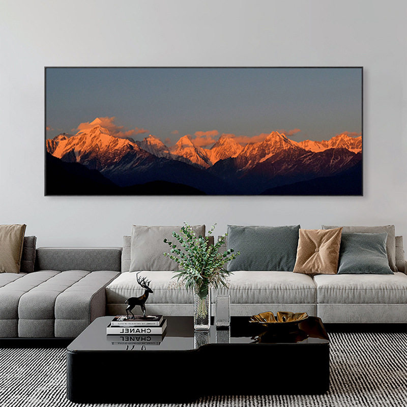 日照金山现代简约客厅装饰画贡嘎梅里雪山酒店沙发墙背景墙挂画