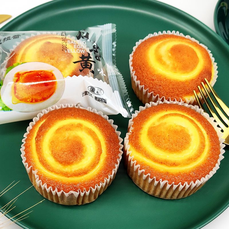 蛋黄味奶油夹心芝士蛋糕面包好吃糕点零食独立包装休闲一整箱批发图片