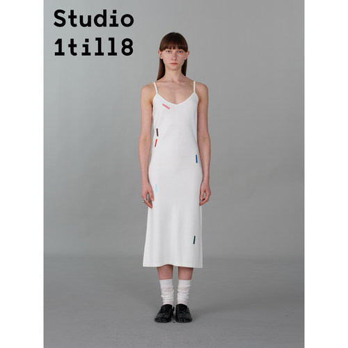 Studio1till8彩条刺绣针织裙