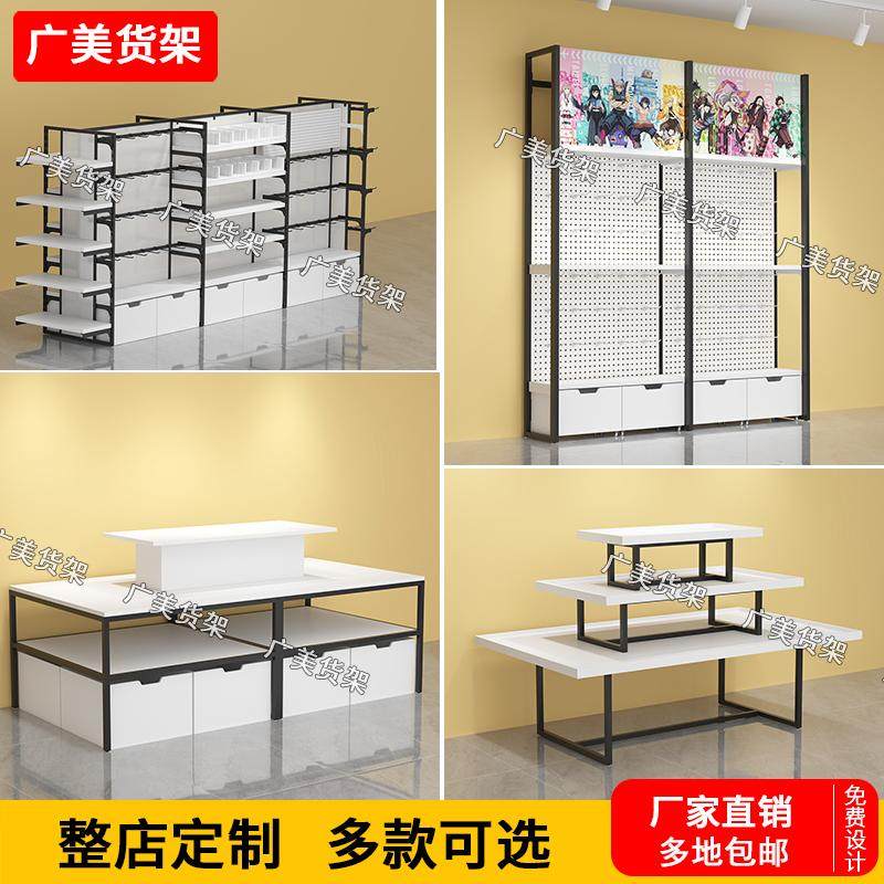 谷子店货架吧唧动漫卡牌潮玩展示