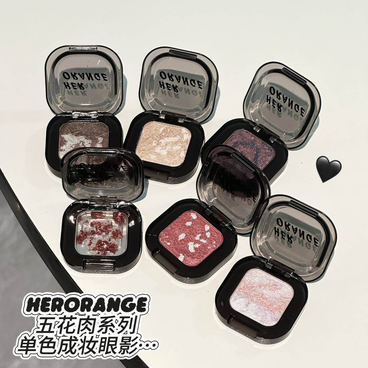 新款 ~小白花单色五花土豆泥珠光爆闪高光提亮卧蚕眼影盘