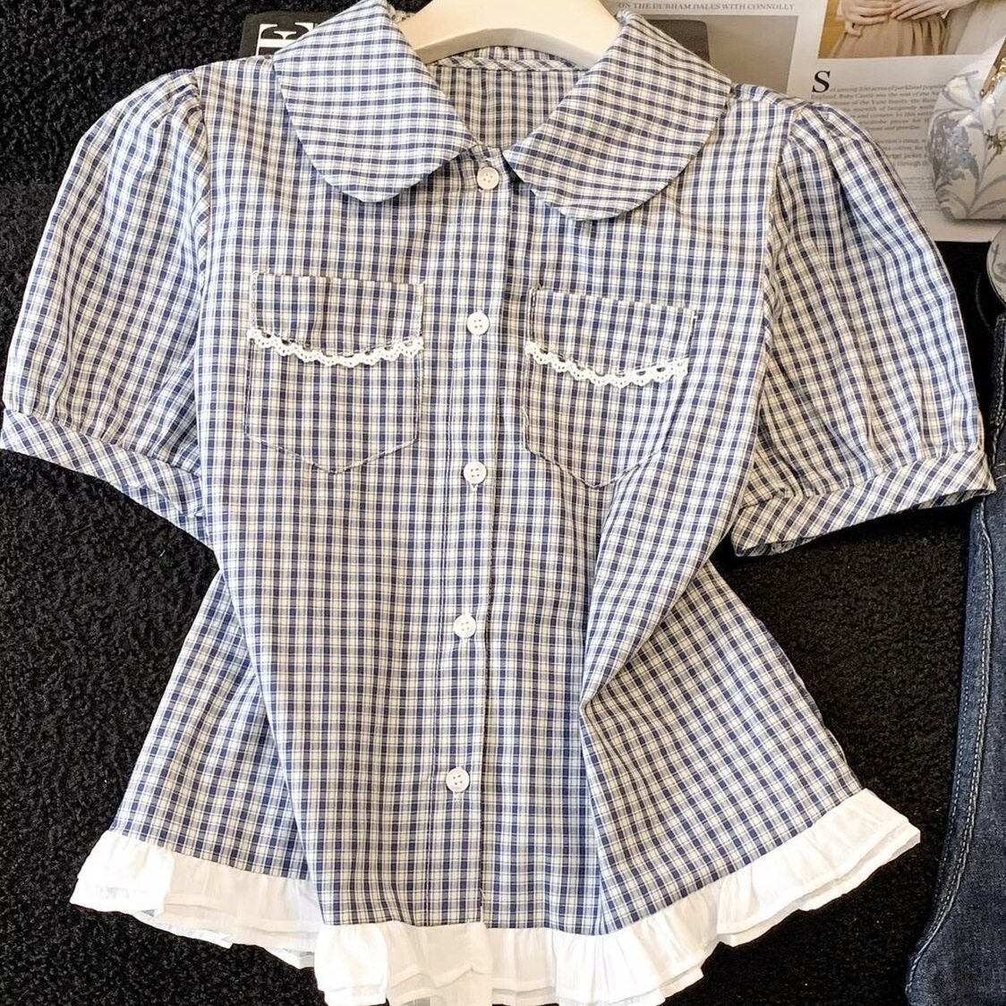 韩系荷叶边拼接蓝色格纹娃娃领衬衫短袖上衣女夏季小清新格子衬衣