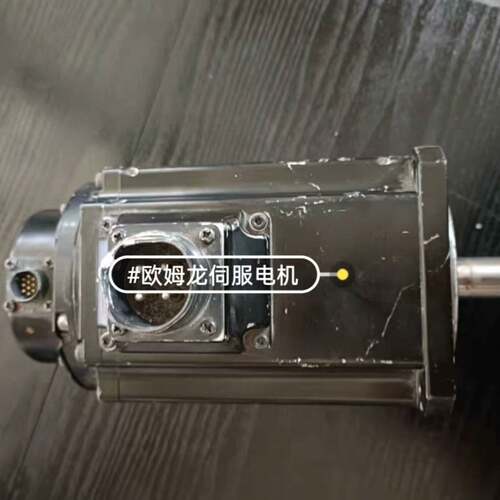 可维修电机马达 一台欧姆龙伺服电机，R88M-1L2K03议价