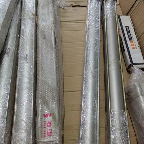 可维修SMCLMDBB63700ZCJ01622，正品气缸一一
