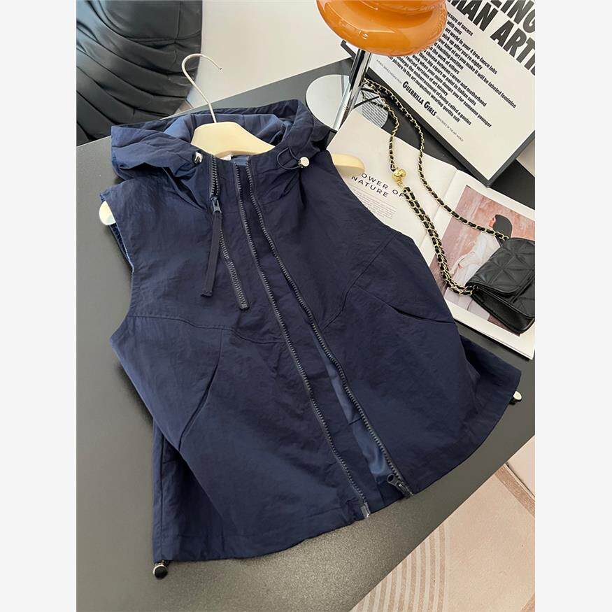 韩系时尚连帽工装无袖马甲女士秋季大码胖MM百搭宽松坎肩开衫外套