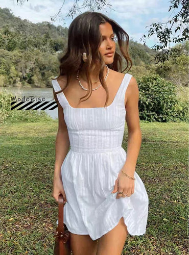 方领连衣裙复古纹理收腰迷你