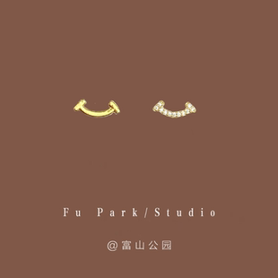 「双子」简约小巧mini笑脸耳钉925纯银小众设计感日常精致耳环