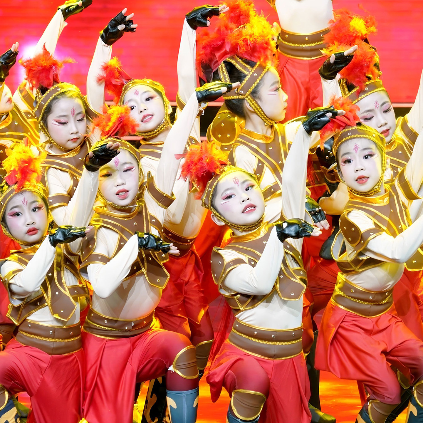 儿童现代舞蹈演出服小马奔腾