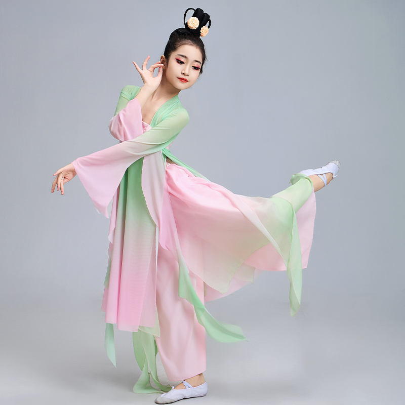 女民族风古典舞蹈服飘逸仙气风