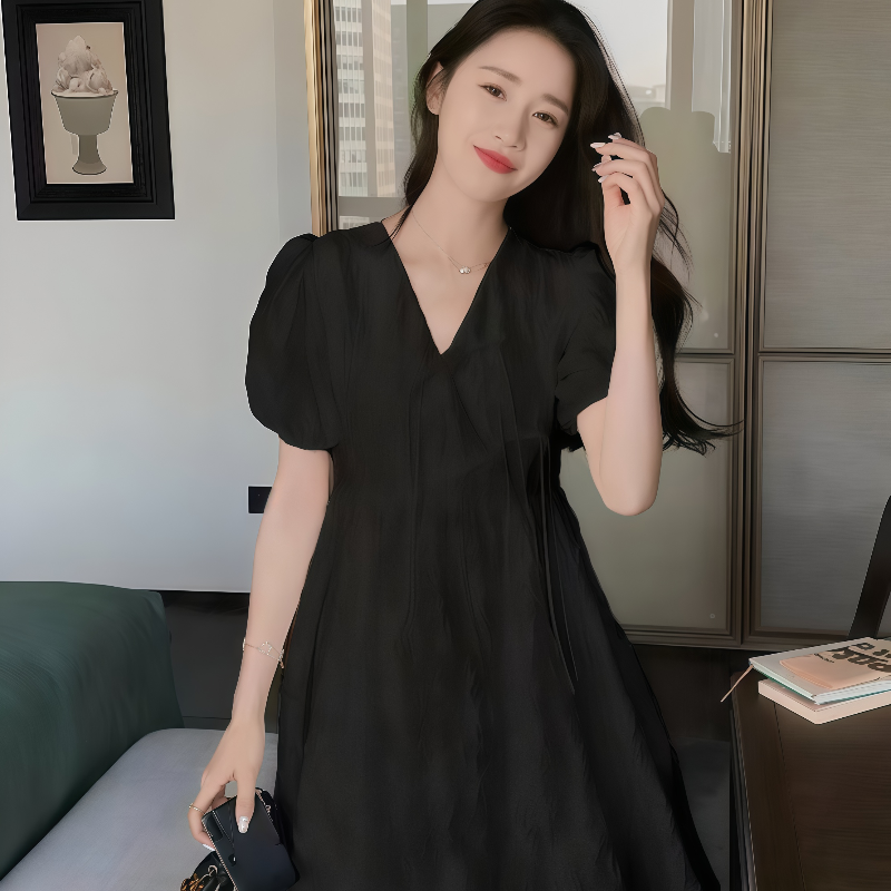 法式甜美初恋V领泡泡袖白色连衣裙女学生夏季韩版显瘦中长款字裙