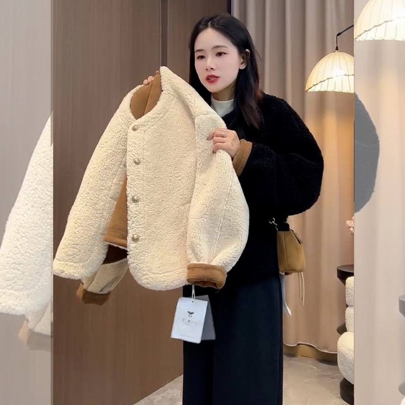 【送运费险】爆款羊羔毛外套女