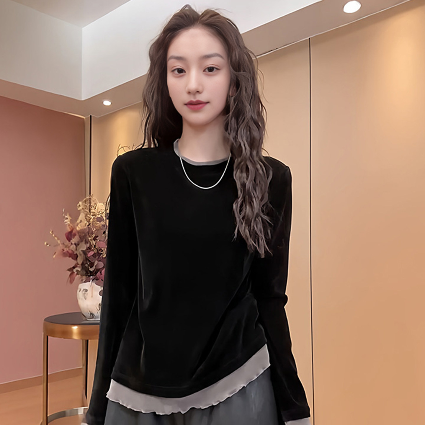 温婉雅致~高级感黑色丝绒上衣女假两件拼接圆领长袖T恤打底衫秋冬,女装/女士精品,真丝上装,淘宝优惠券,粉丝福利购,淘宝优惠卷