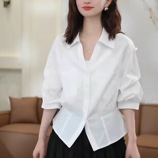 女款 松弛感開叉v領(lǐng)上衣 獨(dú)特短袖 法式 襯衫 流行風(fēng)格 知性薄款 夏開衫