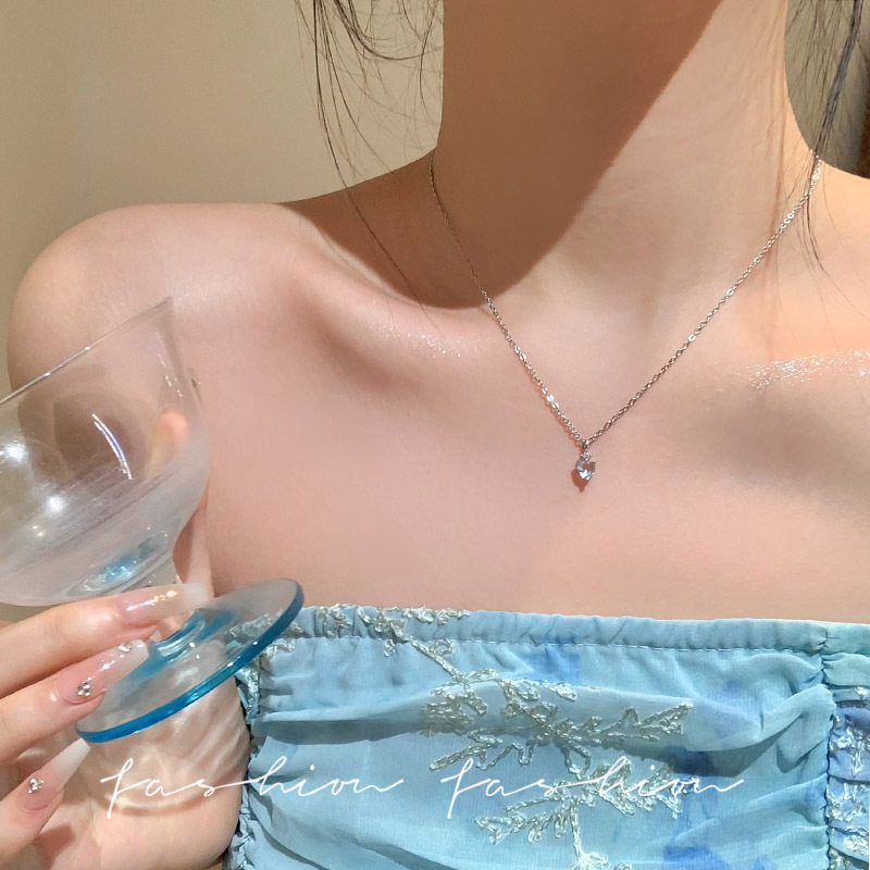亮闪蓝色爱心水滴项坠项链女简约小众百搭个性精致气质锁骨链颈链
