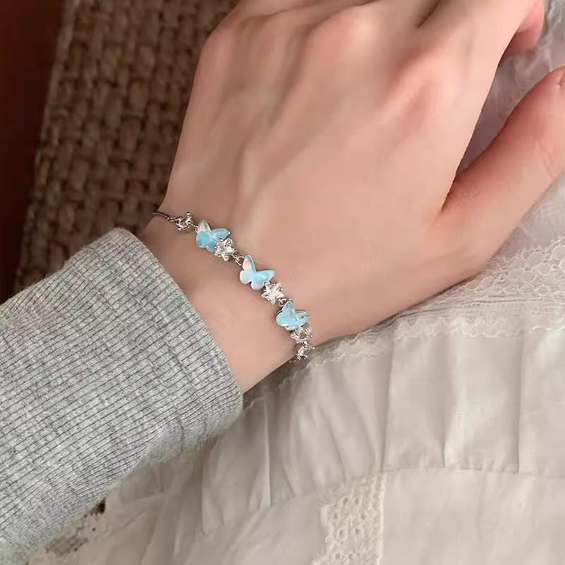 日韩精致灵动蝴蝶手链女ins轻奢小众设计感超仙气质甜美手饰批发