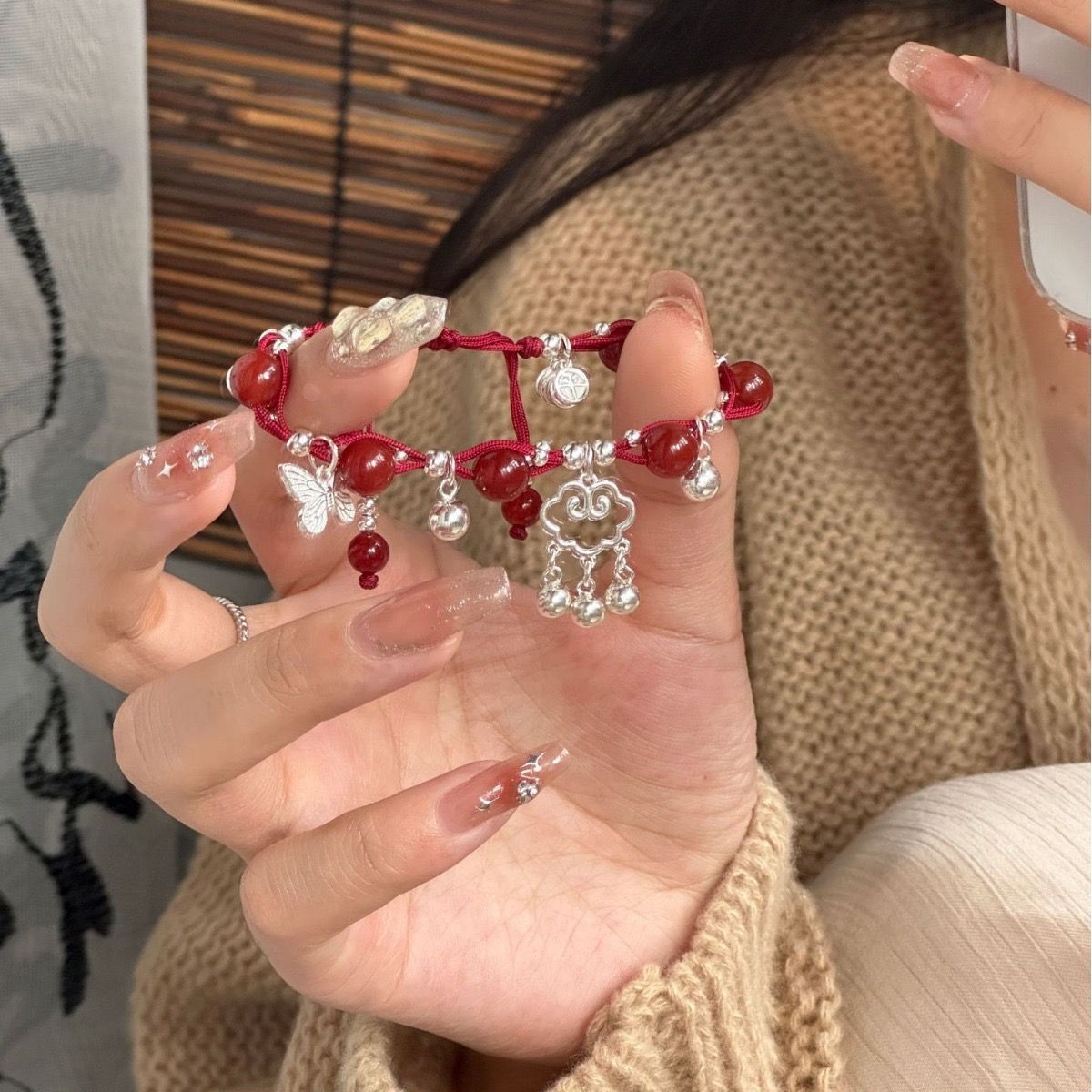 新中式苗族少女祥云铃铛手链女一步一响手绳高颜值轻奢藏式手饰