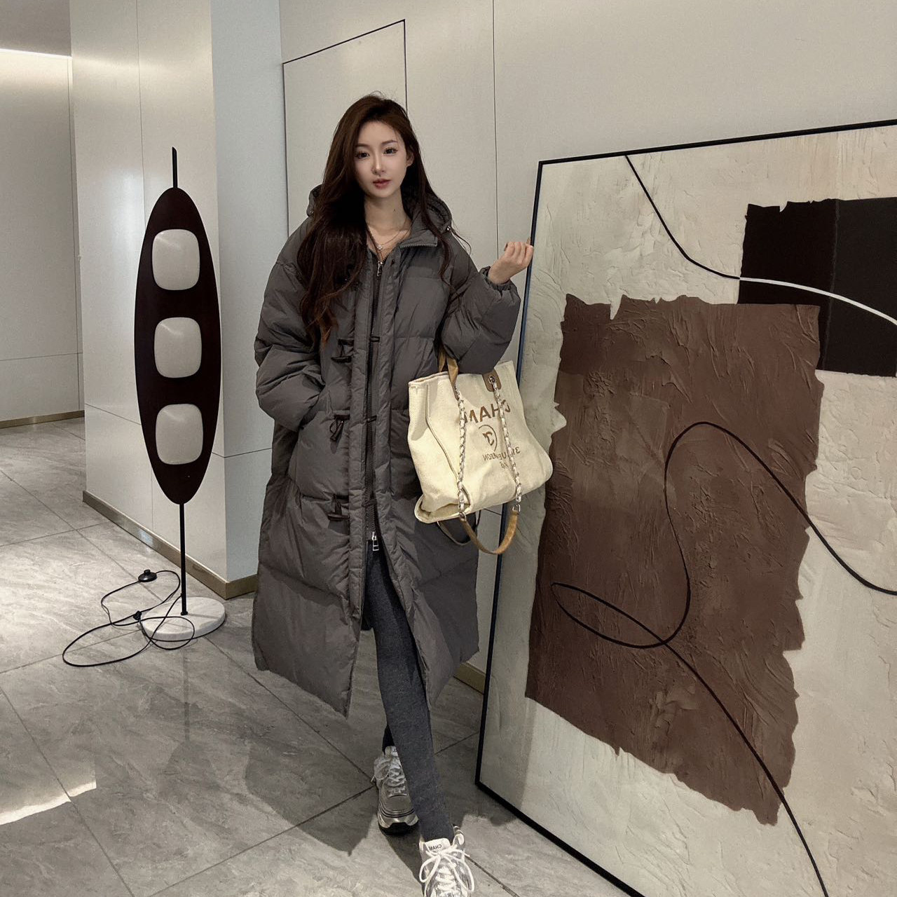 2025新款长款牛角扣白鸭绒羽绒服女韩版大码加厚连帽过膝冬季外套