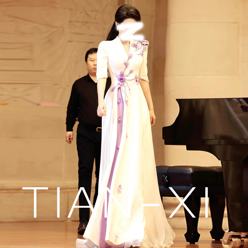 白色晚礼服女高端重工主持人表演服民族声乐艺考音乐会独唱演出服