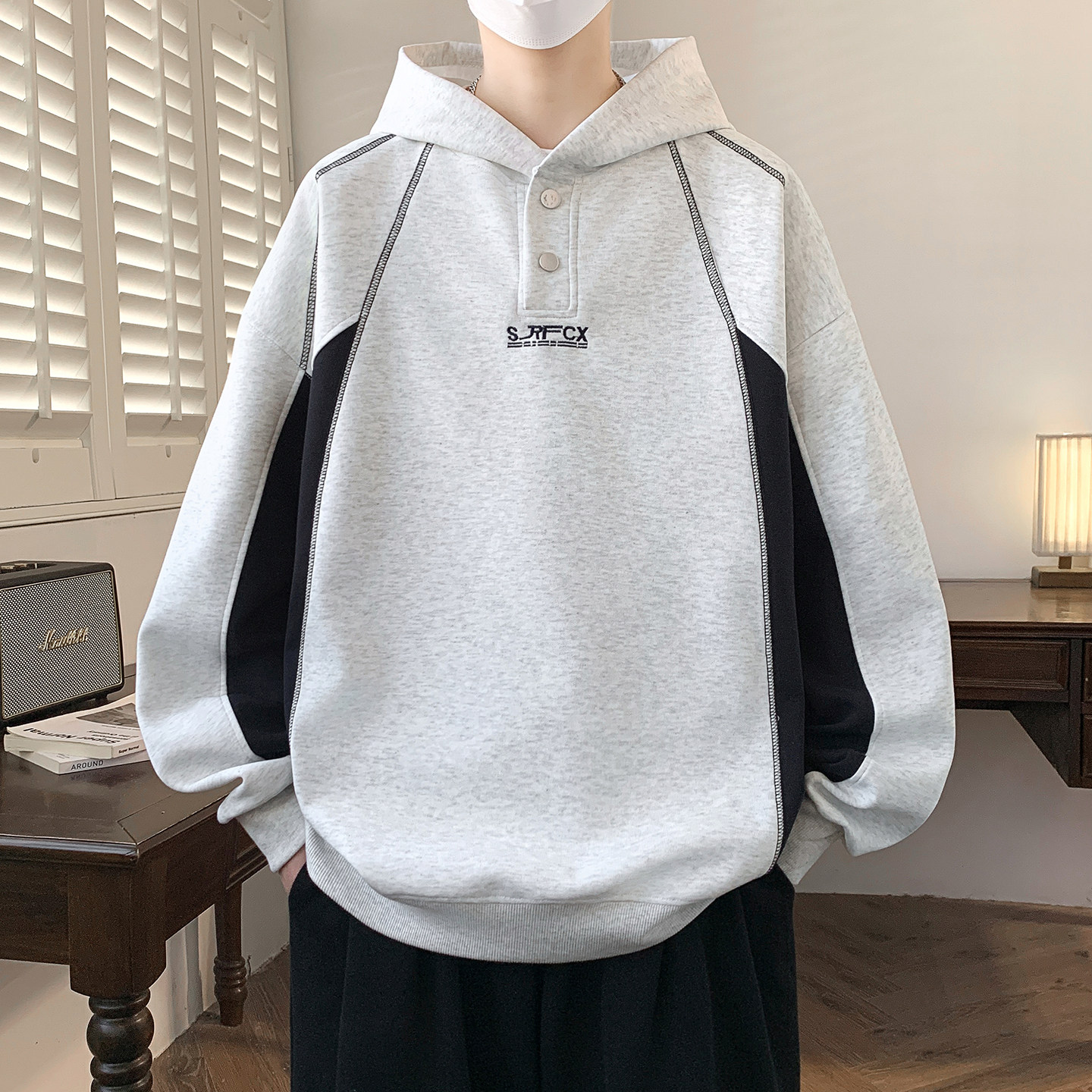 春秋季2026新款卫衣男孩初中学生帅气连帽外套青少年大童套头上衣