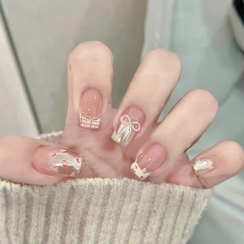 爱心镂空蝴蝶结粉色豹纹法式百搭可拆卸穿戴甲美甲片24片