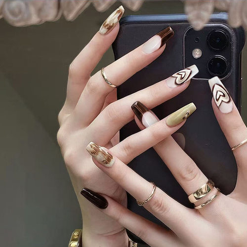 棕色栗子焦糖爱心晕染欧美风可拆卸穿戴甲24片press on nails