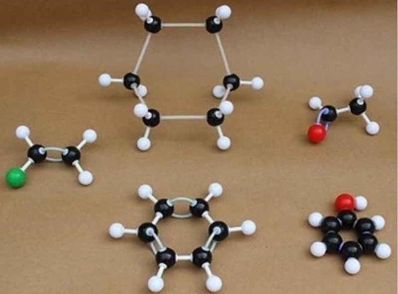 organic chemistry atom molecular model kit set  for high sch