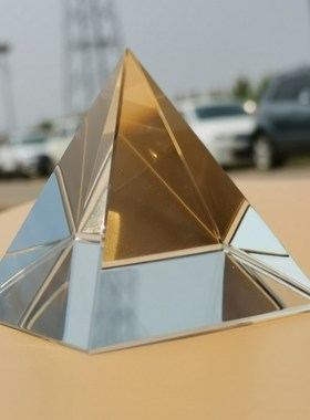 /Egyptian Pyramids K9 Glass Pyramid 80mm Rainbow Crystal Pho