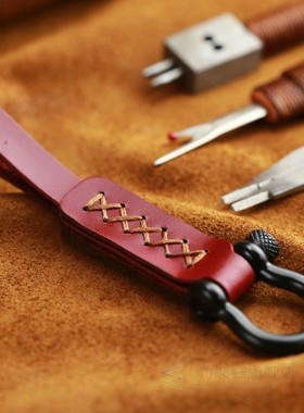 KEYYOU Car Key Rings Key Holder Genuine Leather Keyring Gift