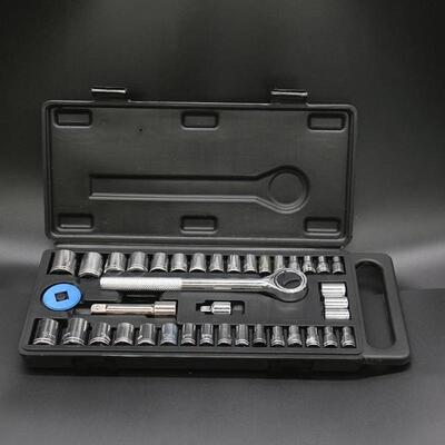 40pcs Socket Wrench Set Ratchet Wrench Kit Nuts Driver Hex S