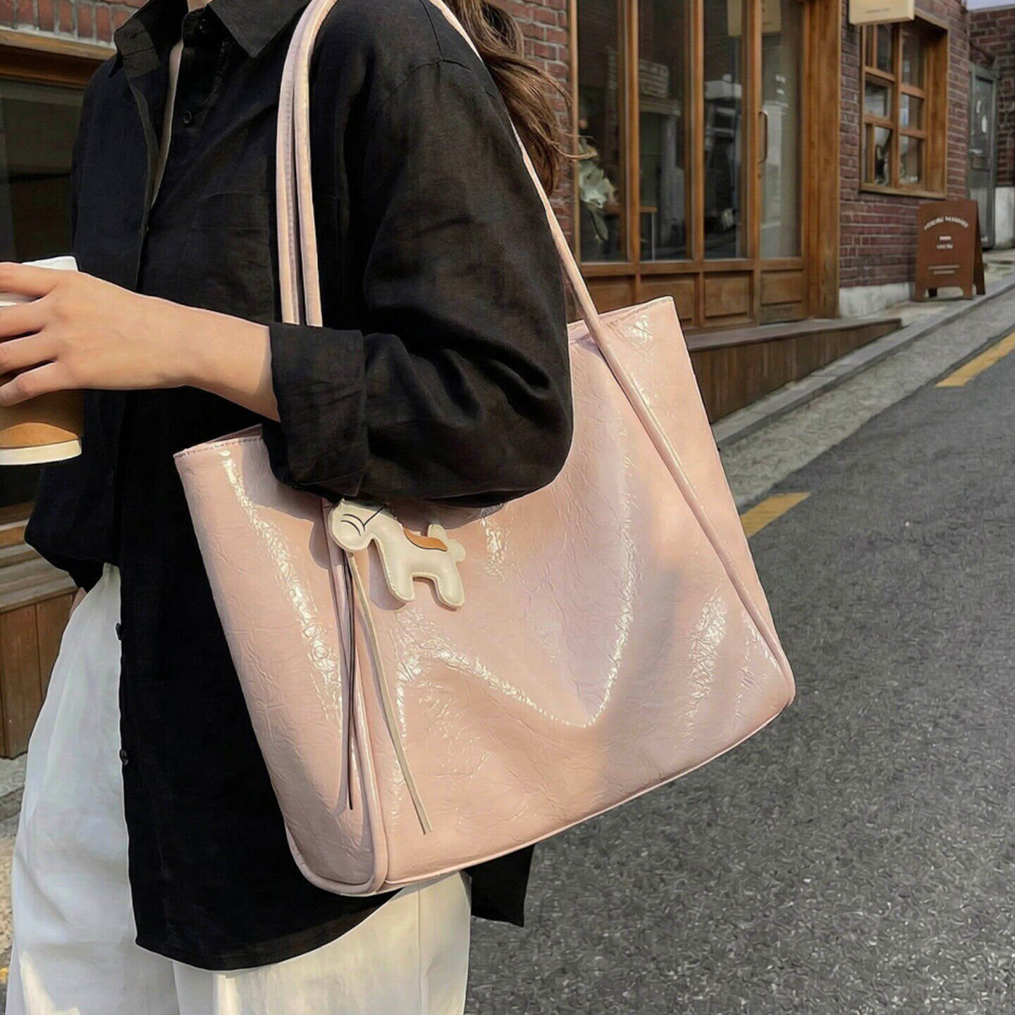 高级感粉色托特包女士2026新款夏季大容量上班单肩腋下包节日礼品