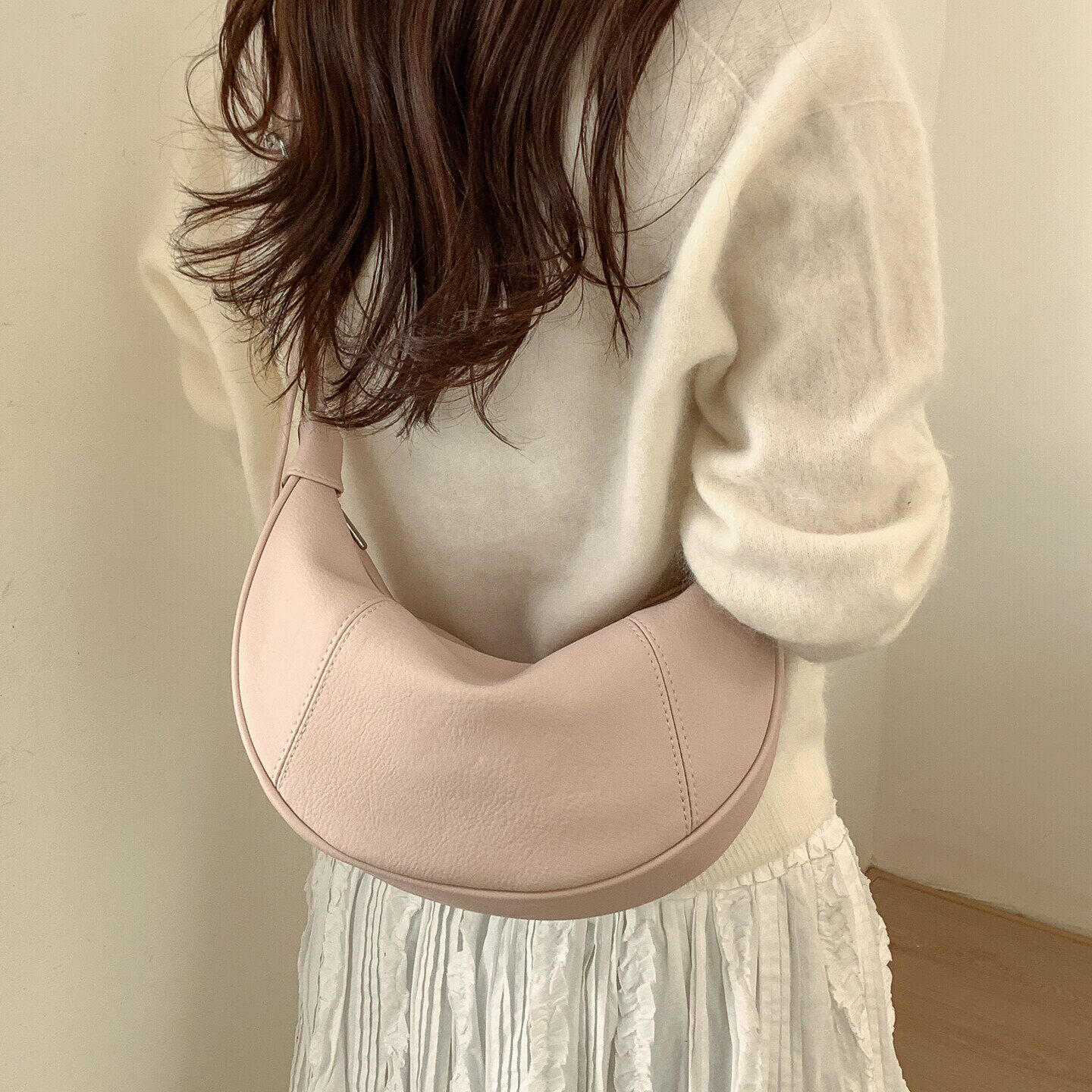 今年爆款包包女2026新款韩系ins风斜挎包休闲百搭通勤单节日礼品