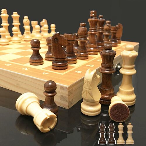 4 Queens Magnetic Chess Wooden Chess Set International Chess