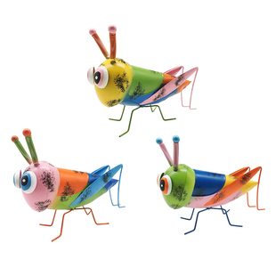 Hot Metal Yard Art Garden Grasshopper Figurines Praying