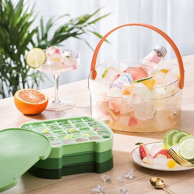 Food Grade Plastic Ice Cube Mold Refrigerator Ice Tray