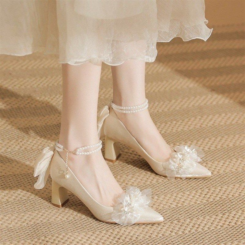 速发法式高跟鞋婚鞋禾秀婚纱两穿粗跟不累脚孕妇鞋脚环珍珠绑带新
