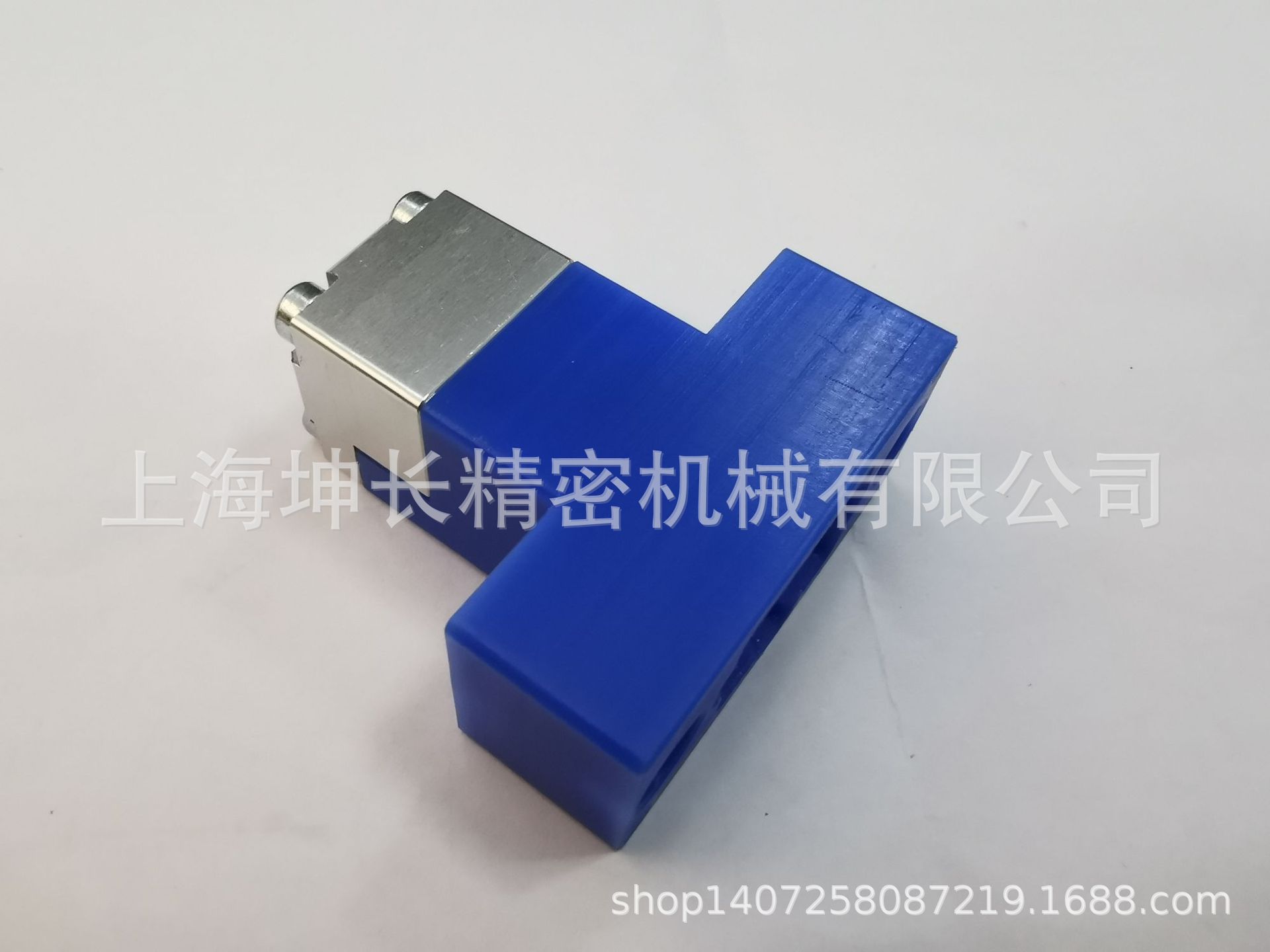 铝合金机加汽车发动机线束插头
