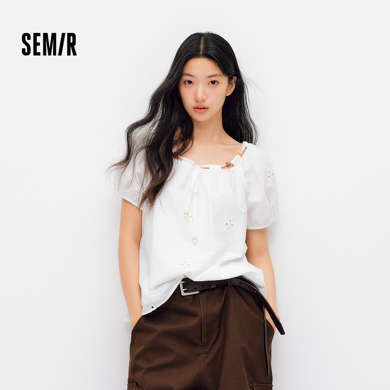 森马串珠方领泡泡袖短款衬衫女