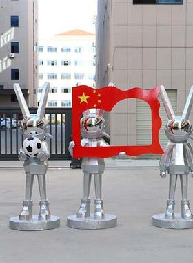 潮牌网红抽象太空兔摆件大型玻璃钢卡通兔子雕塑酒吧餐饮落地装饰